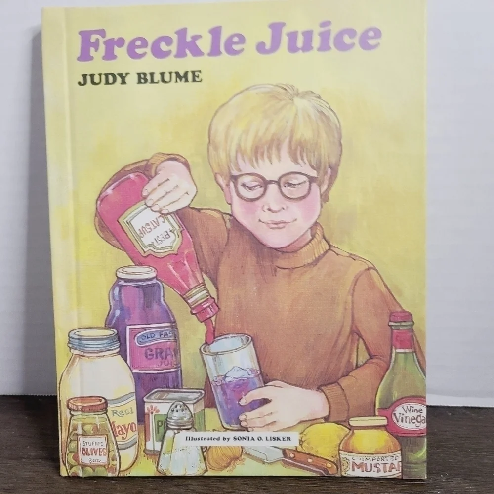 Vintage 1971 Freckle Juice by Judy Blume Illustrated Hard Cover Children's Book